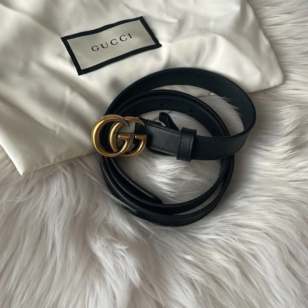 Gucci | Accessories | Gucci Black Leather Belt With Gold  display picture 1